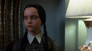 Addams Family Values (1993) download