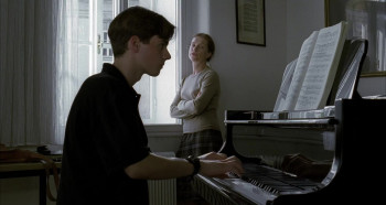 The Piano Teacher (2001) download