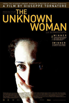 The Unknown Woman (2022) download