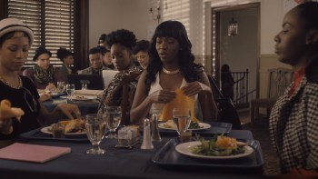 Dear White People (2014) download