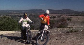 Race with the Devil (1975) download