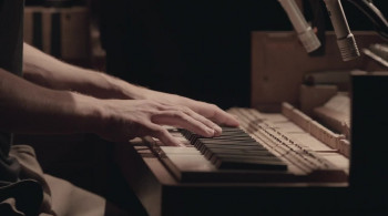 Tripping with Nils Frahm (2020) download