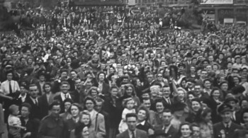 Tony Robinson's VE Day Minute by Minute (2020) download