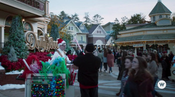 Christmas at Dollywood (2019) download