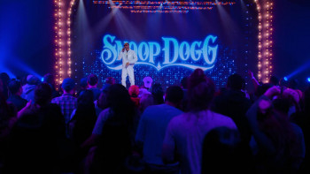 Snoop Dogg's F*Cn Around Comedy Special (2022) download