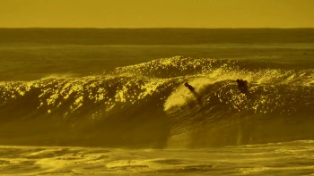 Surfing Morning of the Sun (2020) download